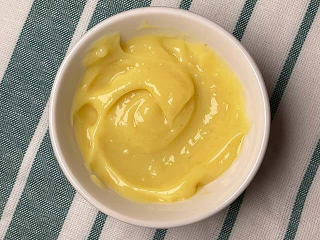 crema vegana densa come quella tradizionale