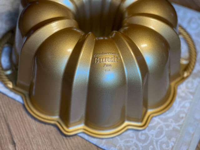 stampo in alluminio per tunnel of fudge cake