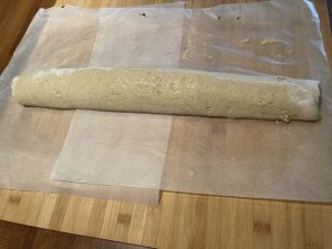 rotolo farcito dell'impasto del Babka al cioccolato senza glutine