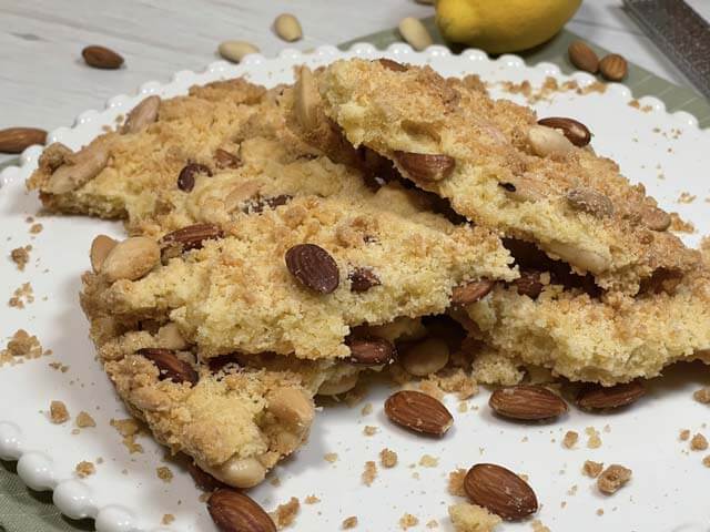 sbrisolona senza glutine per celiaci spezzettata