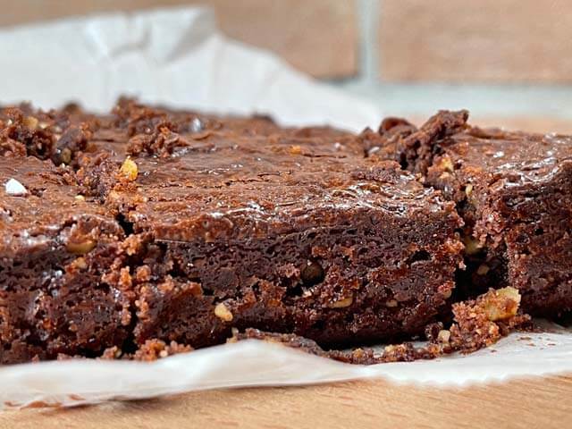 ricetta brownies senza burro e uova al cioccolato e nocciole