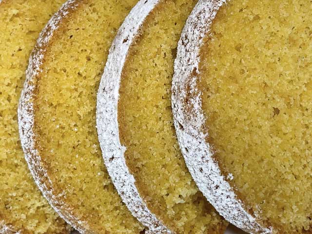 fette di dolce varese senza glutine in primo piano