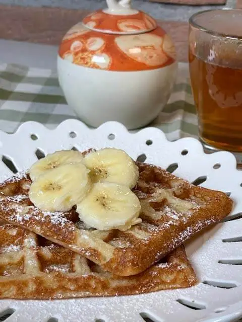 waffle senza uova per colazione ottimi serviti con un tè