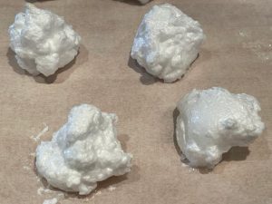 palline di meringa per la ile flottante