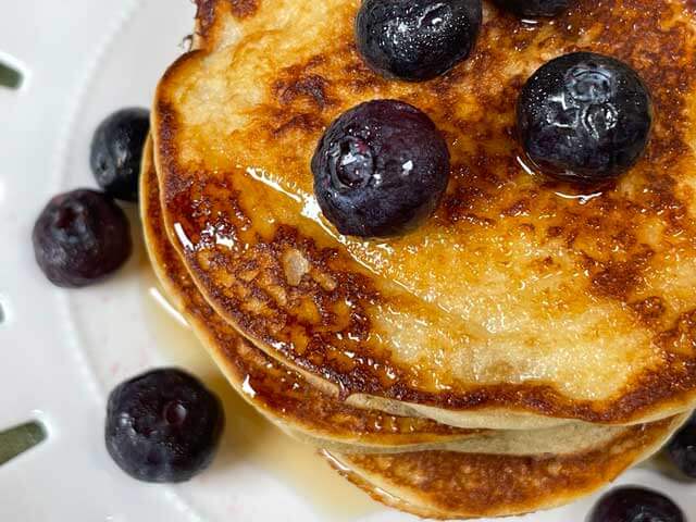 Pancake vegani senza glutine per celiaci soffici e dorati