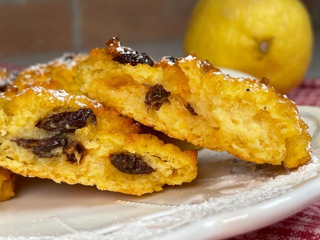 ricetta zaletti veronesi morbidi all'interno con uvetta e pinoli