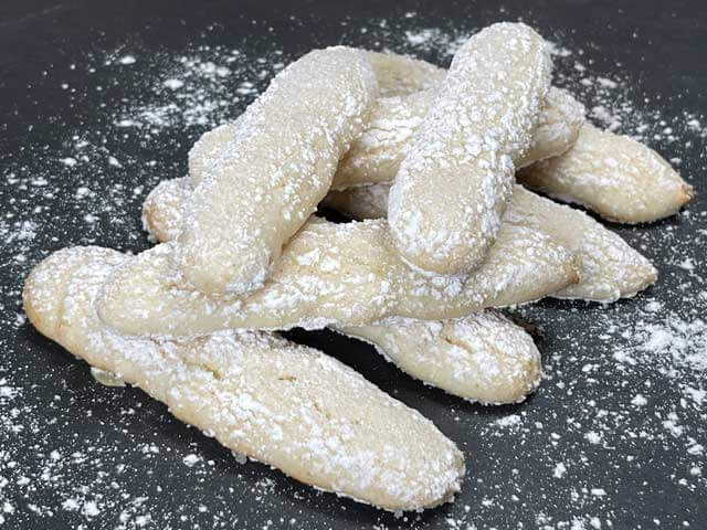 savoiardi senza uova e latticini croccanti fuori e morbidi dentro