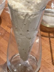 impasto dei savoiardi vegani nella sac a poche