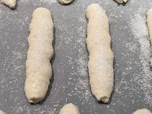 savoiardi vegan spolverati di zucchero semolato