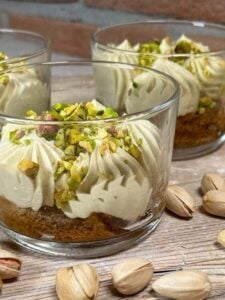 Tiramisù al pistacchio in bicchierino monoporzione