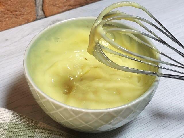 crema pasticcera per farcire la torta al limone vegana