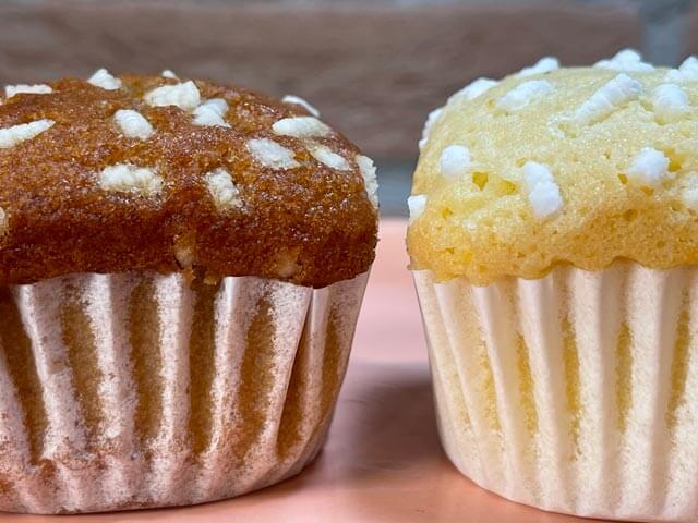 muffin con farina di riso e yogurt con zucchero bianco e integrale di canna