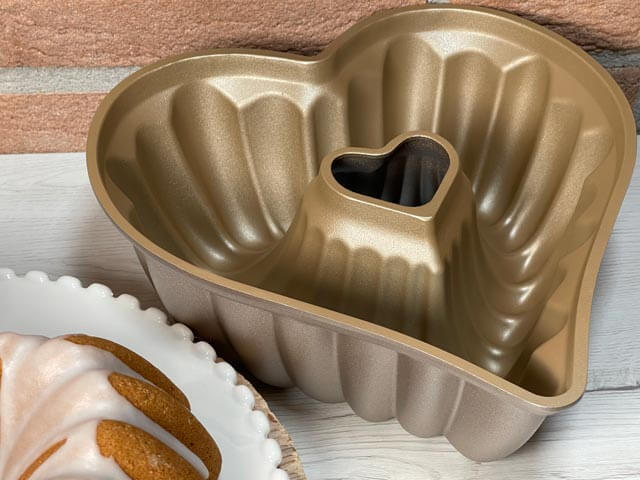 stampo per ciambella con farina di castagne