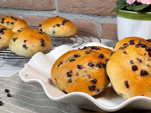 pangoccioli vegani appena sfornati pronti da servire