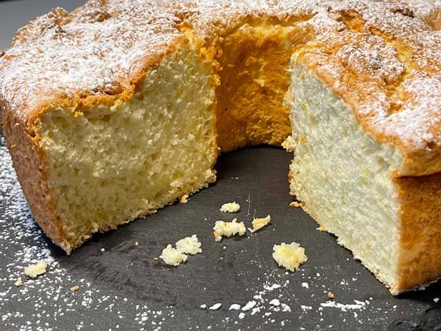 ciambella angel cake alta, soffice e leggerissima