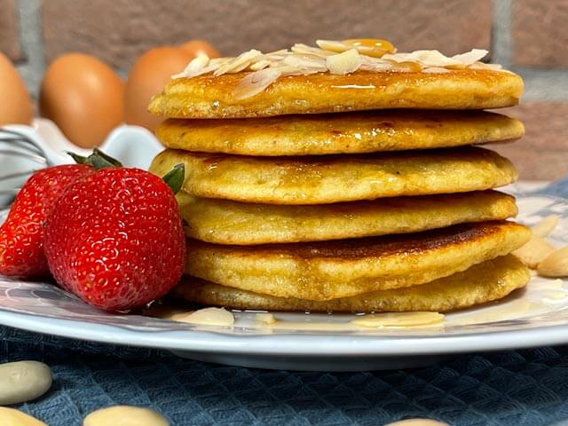 pancake con farina di mandorle soffici e proteici