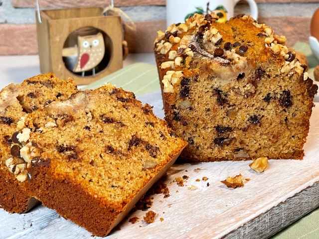 banana bread senza burro a fette per la colazione