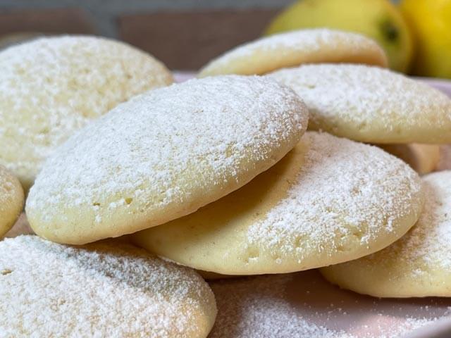 golosi biscotti al burro morbidi e friabili