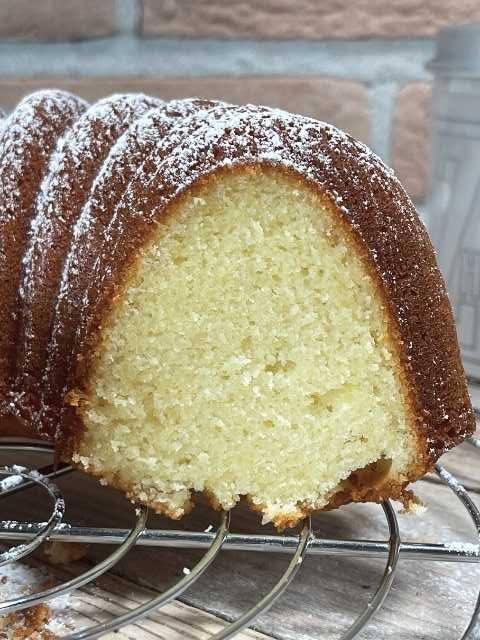 interno morbido e soffice della ciambella con farina di riso