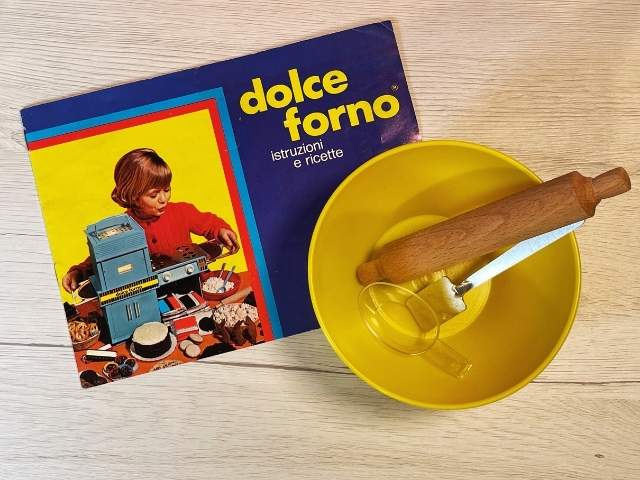 ricettario e accessori del Dolce Forno Harbert