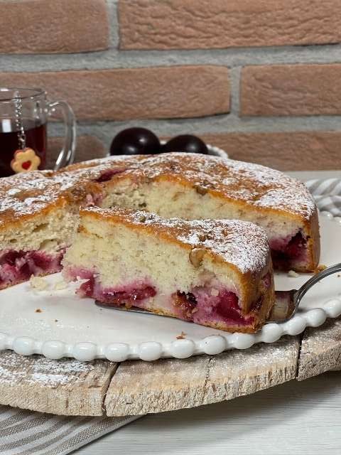 torta di prugne estiva perfetta per la merenda d'estate