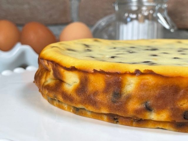 cottura perfettamente dorata della torta ricotta e cioccolato senza glutine