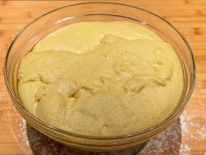 impasto del pandoro vegano dopo la prima lievitazione