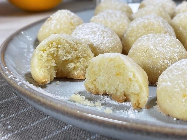 biscotti con farina di riso senza burro croccanti fuori e friabili all'interno