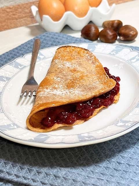 crepes con farina di castagne per una colazione sana e genuina