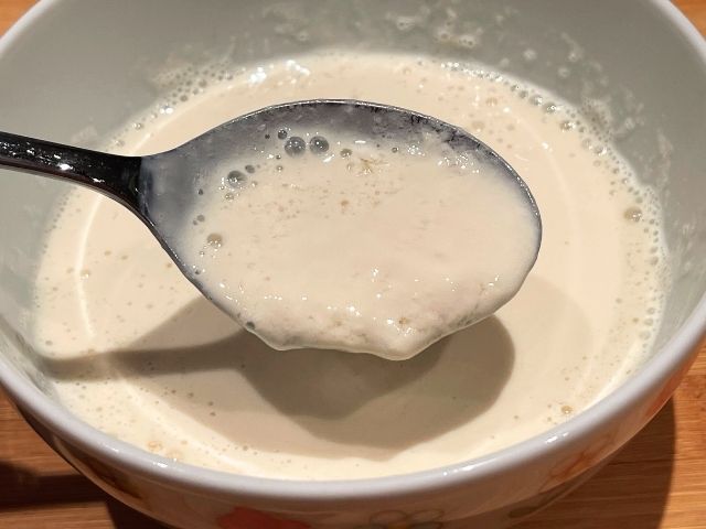 Latticello vegetale che rende soffici i pancake con latte di soia