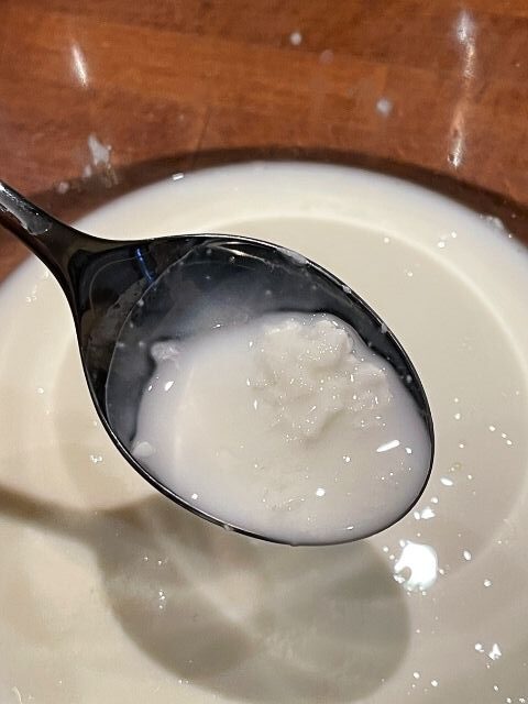 latticello da aggiungere all'impasto dei pancake con mirtilli per renderli soffici