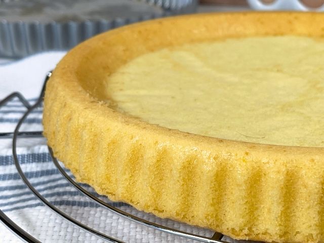 scanalatura della base per crostata morbida senza glutine