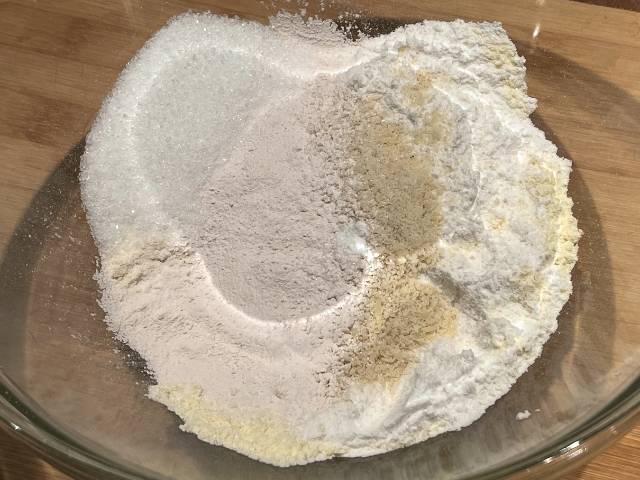 Farina di riso grano saraceno e mais fioretto per pancake senza glutine