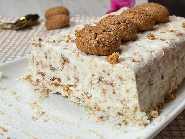 semifreddo agli amaretti senza uova